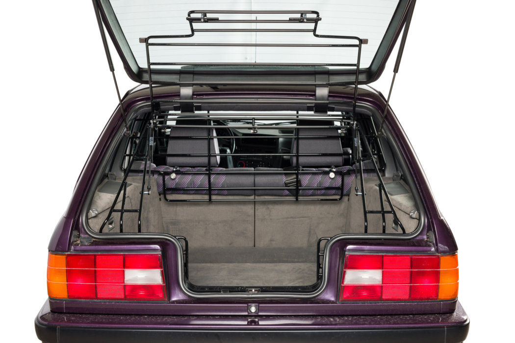 Hundegitter Heckgitter mit 1 Klappe / Zwischengitter oberhalb der Rückenlehne für BMW - 3er (E30) Touring von 1988 - 1994