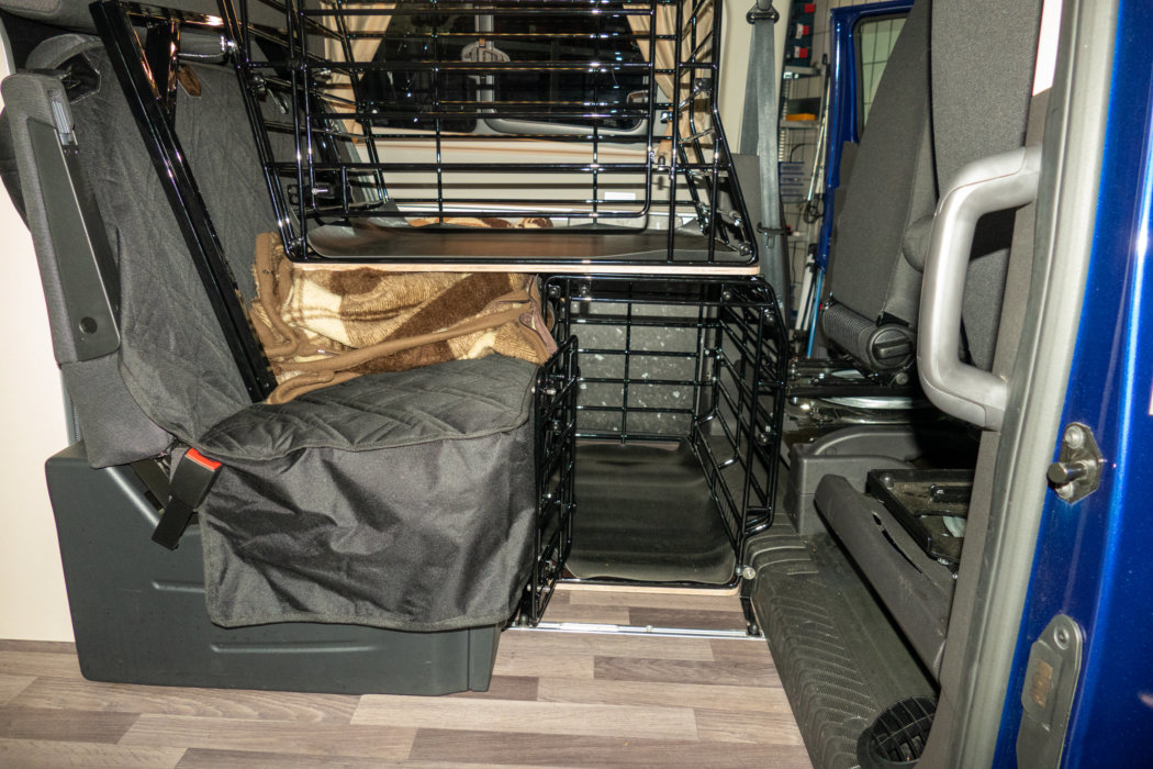 Hundegitter Zwischengitter angepasst an die Vordersitze für Ford - Transit Custom Nugget von 2013 - 2018